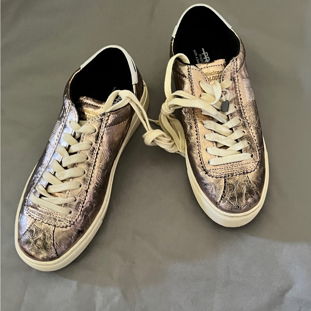Metallic Sneakers. PRO 01.